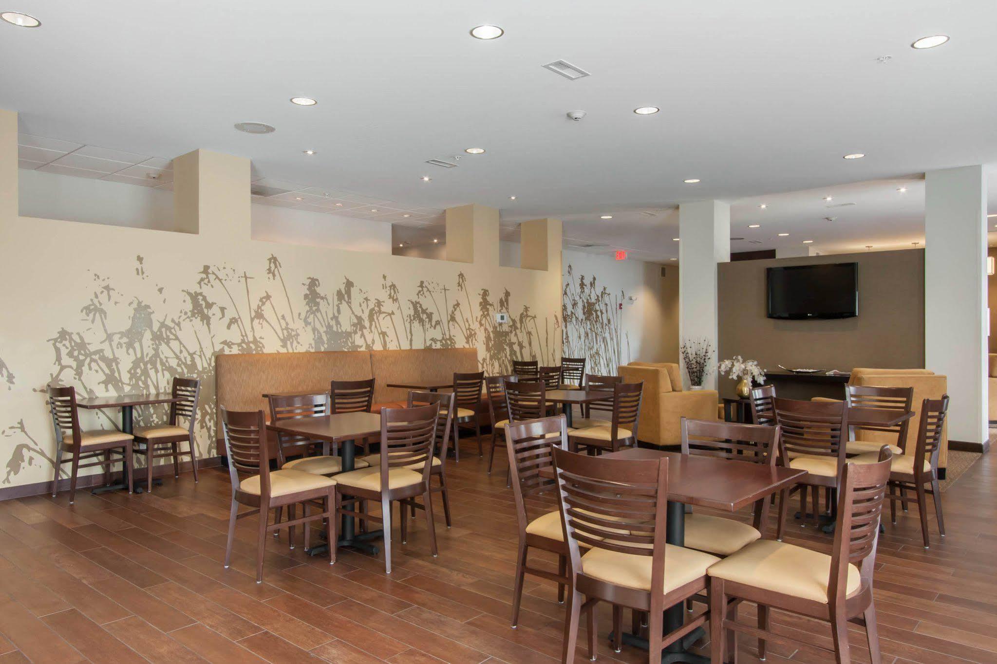 Sleep Inn&Suites Fargo Medical Center Buitenkant foto